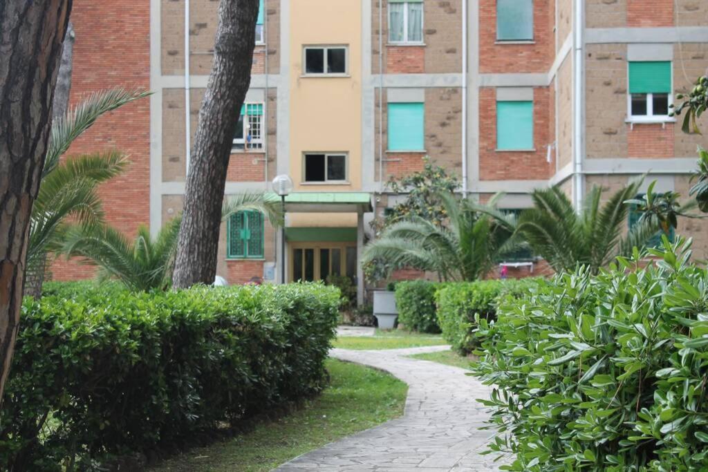 Appartamento Locato Con Finalita Turistiche Ostia Екстериор снимка